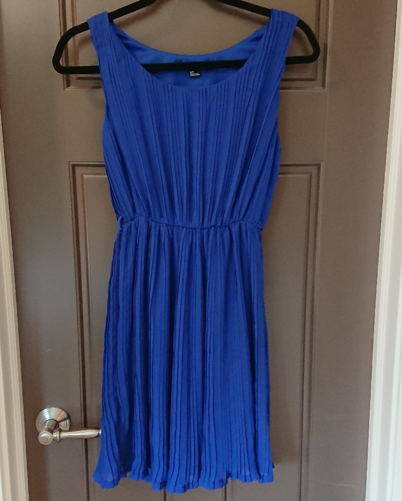 Forever 21 Pleated Blue Dress